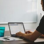 Standing desk – wooden way of lifting the day into motion